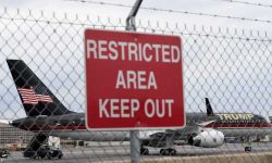 جناح طائرة ترامب يصطدم بطائرة خاصة في مطار بفلوريدا